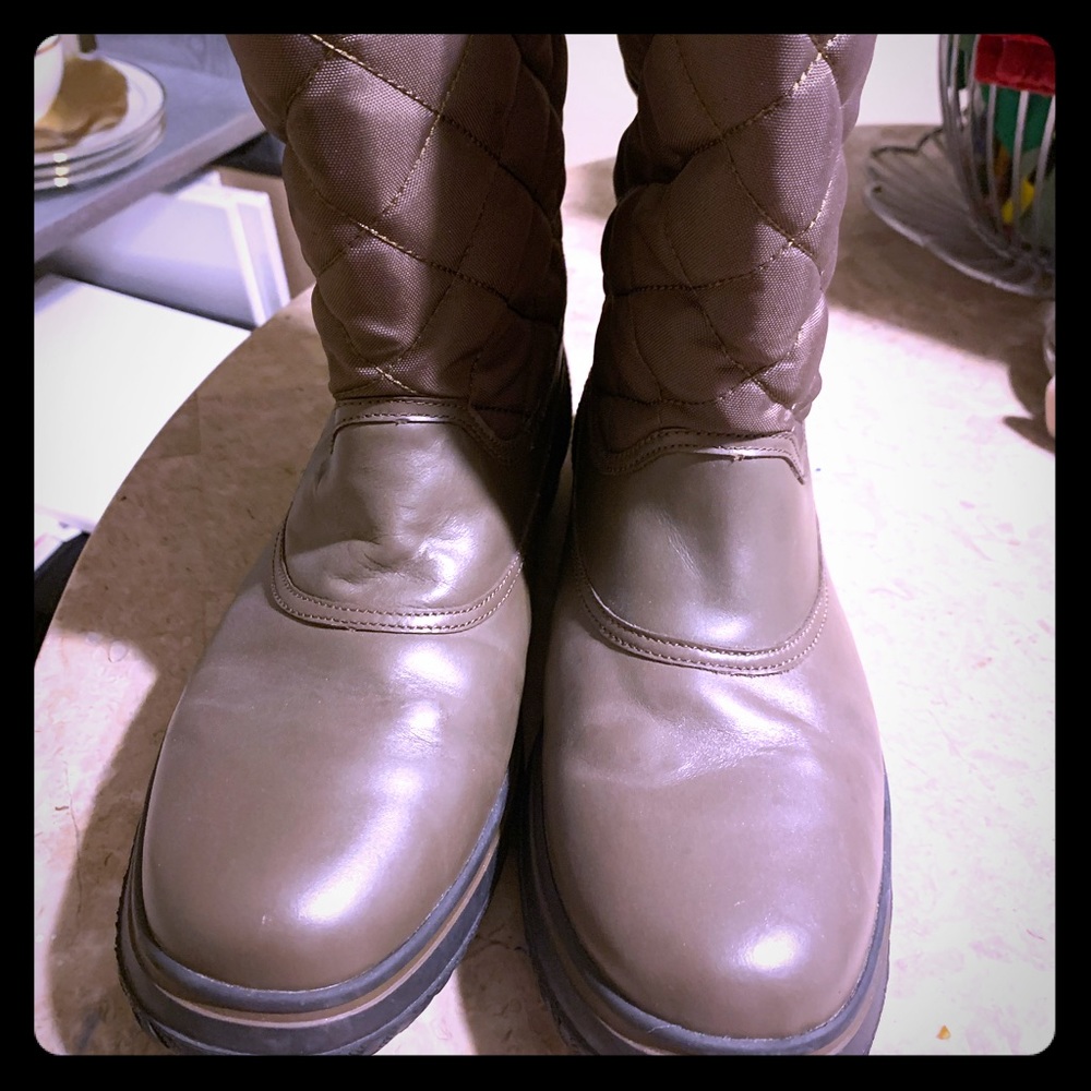 Coach Boots size 9